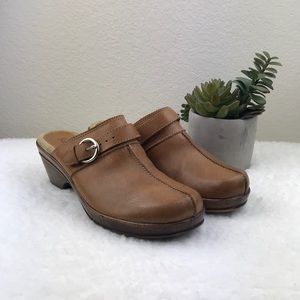 Bass “Leona” Leather Clogs 8.5M